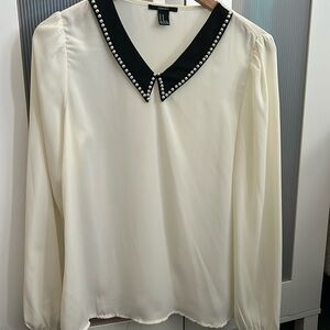 Forever 21 pearl collar